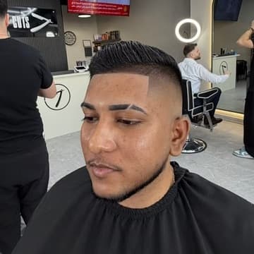 Tulum Barbershop haircut